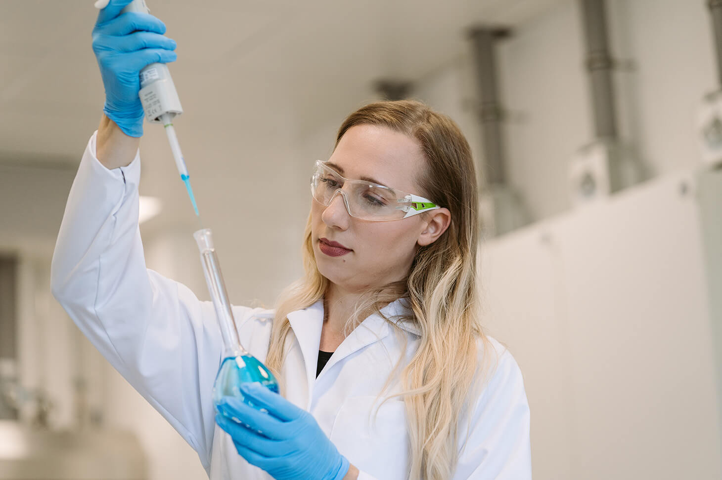 Laboratory employee in Kapfenberg