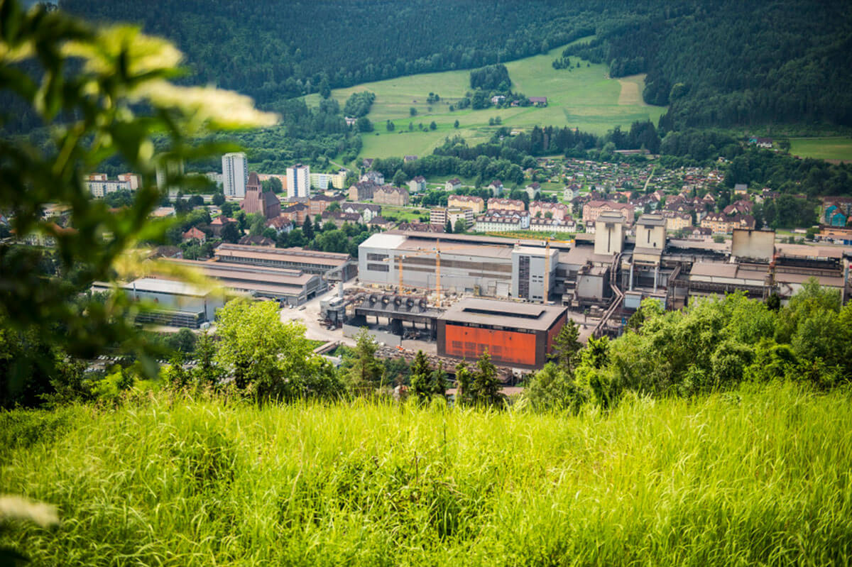 Aerial view of the steel production plant at voestalpine Linz