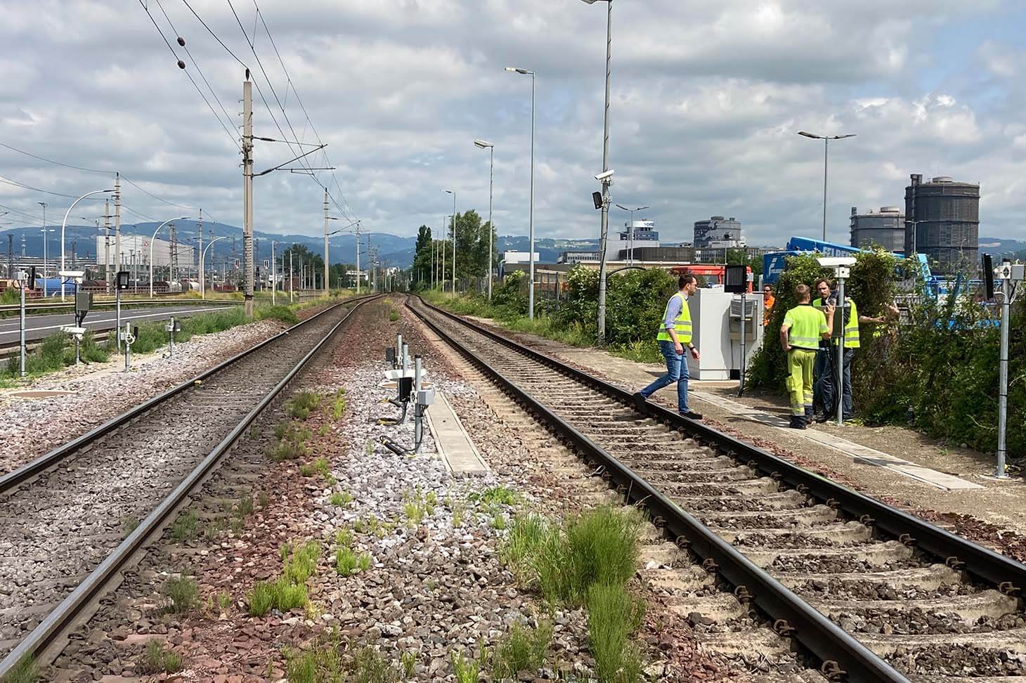 Zugüberwachungssystem an den Geleisen der Logserv