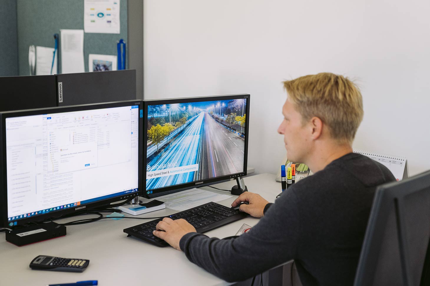 Christoph in front of the computer