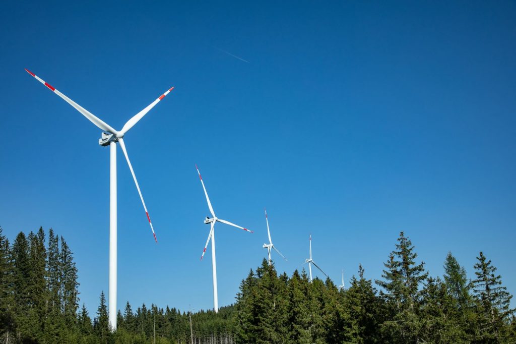 Windräder im Windpark Stanglalm