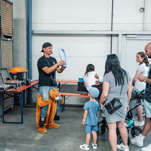 Kinderanimateur am Sommerfest in Dettingen